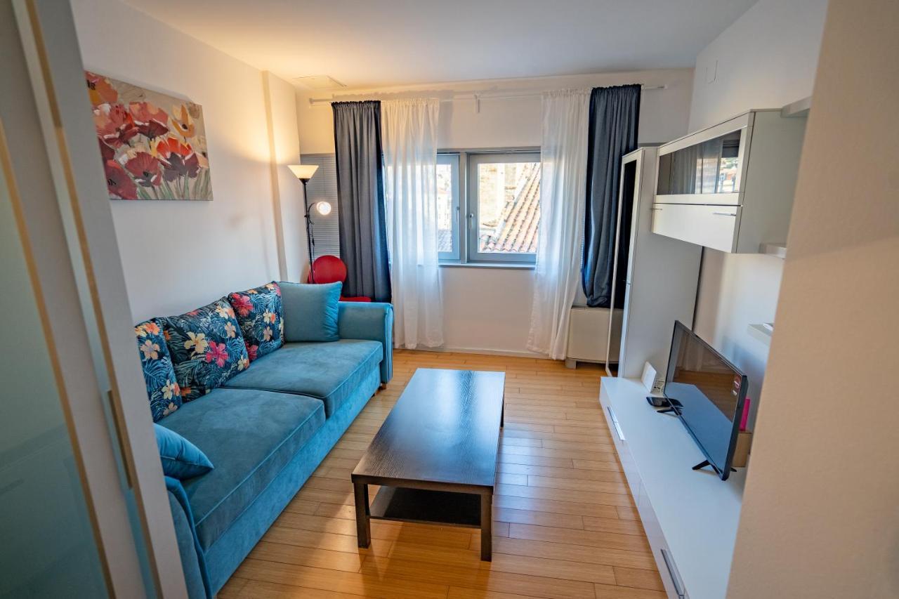 Apartment Luka Rijeka Bagian luar foto