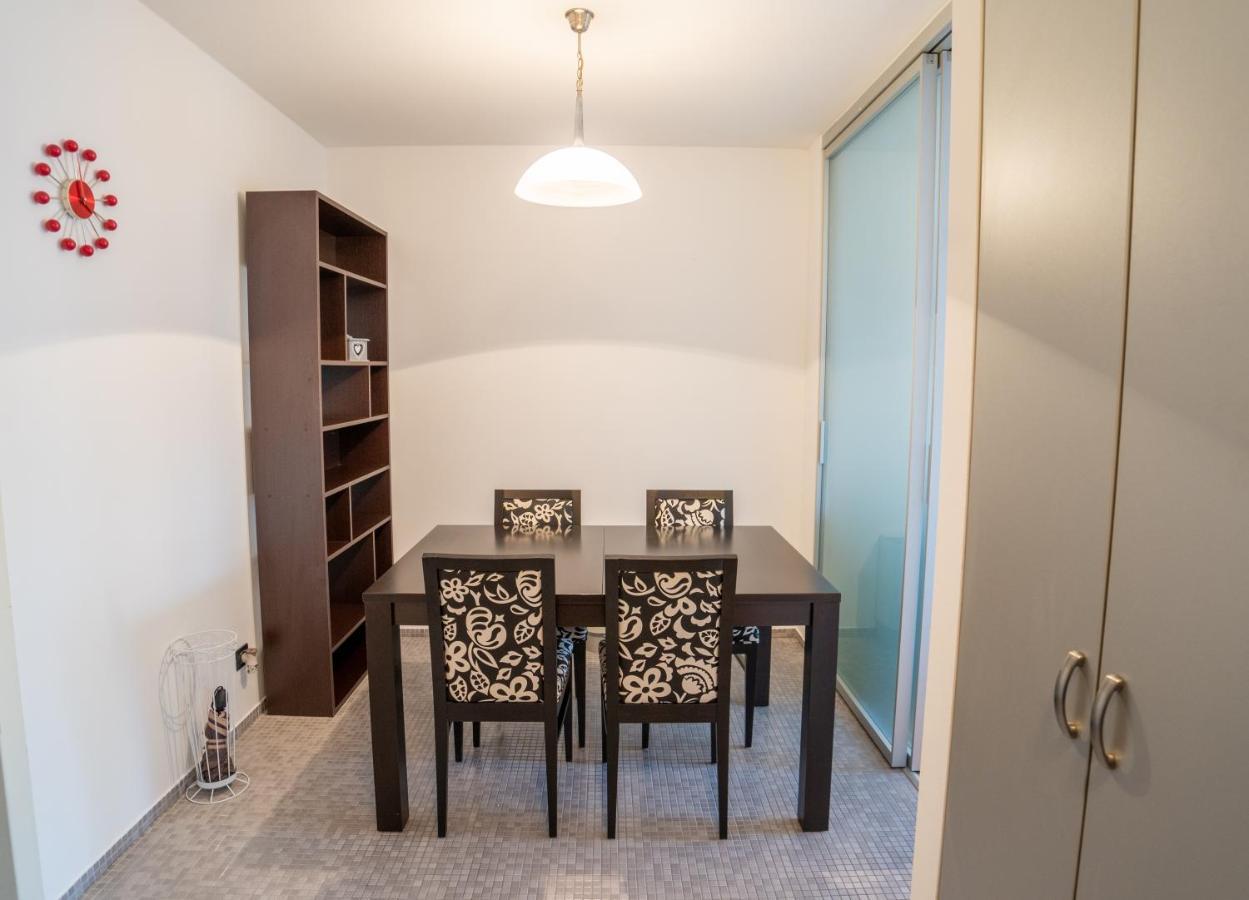 Apartment Luka Rijeka Bagian luar foto